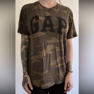 GAP Green and Brown Camouflage Tee